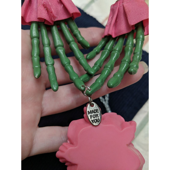 Zombie Skeleton hand Necklace Emo Mallcore Goth handmade - Picture 17 of 17